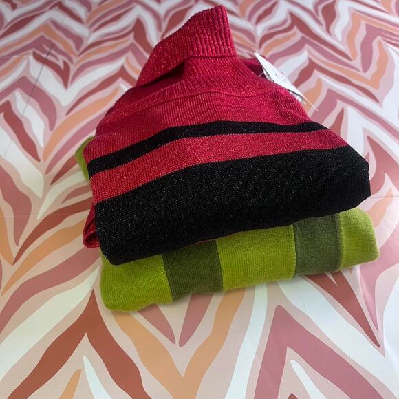 Striped sweater bundle giving - Picture 3 of 5